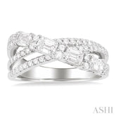 1 1/4 ctw Emerald and Round Cut Diamond Split Crossover Fashion Ring in 14K White Gold